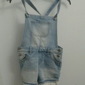 Cute overall shorts